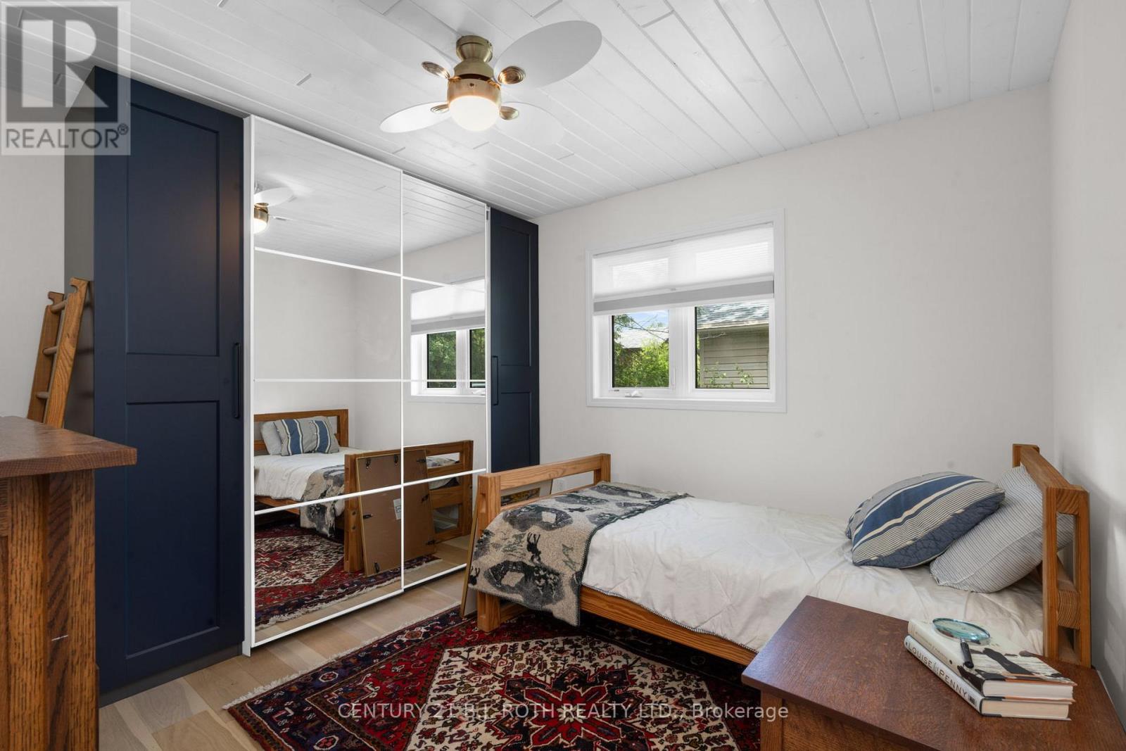 95 Lakeshore Road E, Oro-Medonte, Ontario  L0L 2E0 - Photo 19 - S12914118