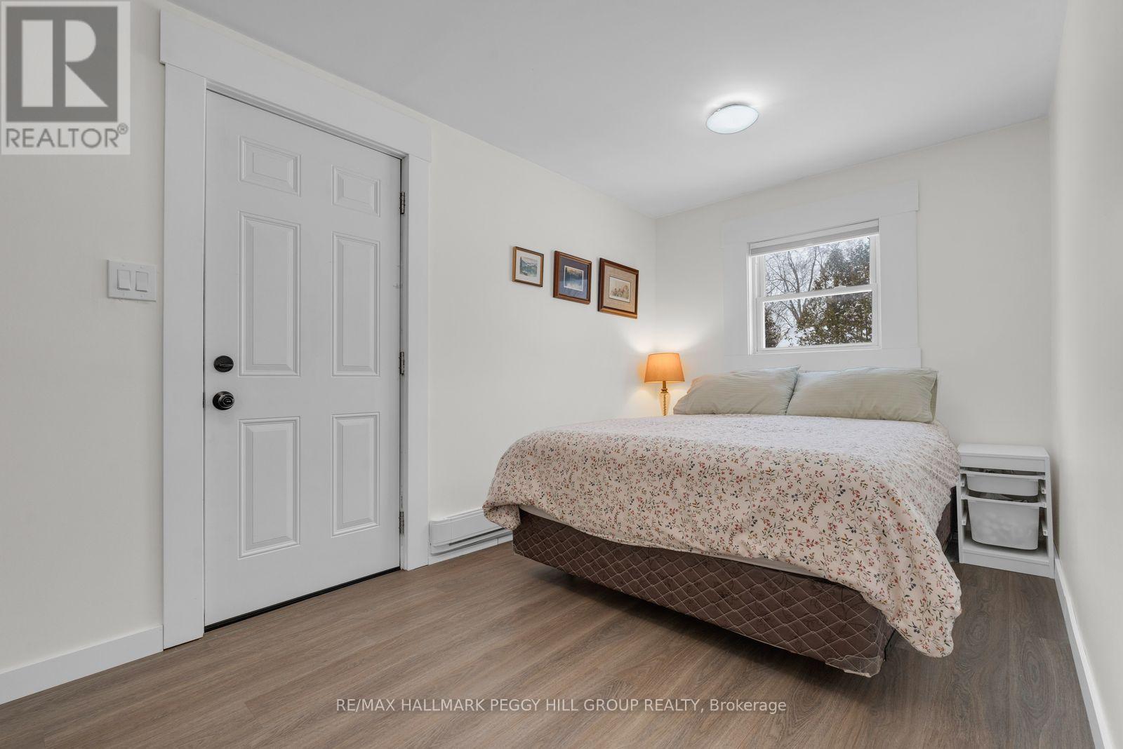 5724 & 1 Penetanguishene Road & Cedar Lane, Springwater, Ontario  L0L 1P0 - Photo 8 - S12914248