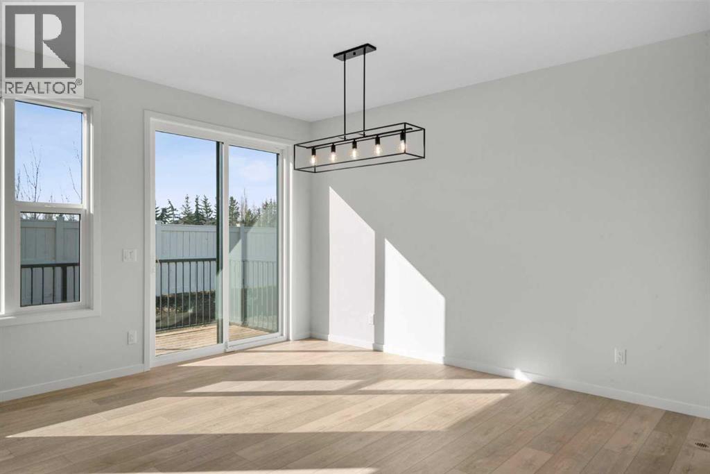 270 West Grove Lane Sw, Calgary, Alberta  T3H 6K8 - Photo 14 - A2294806