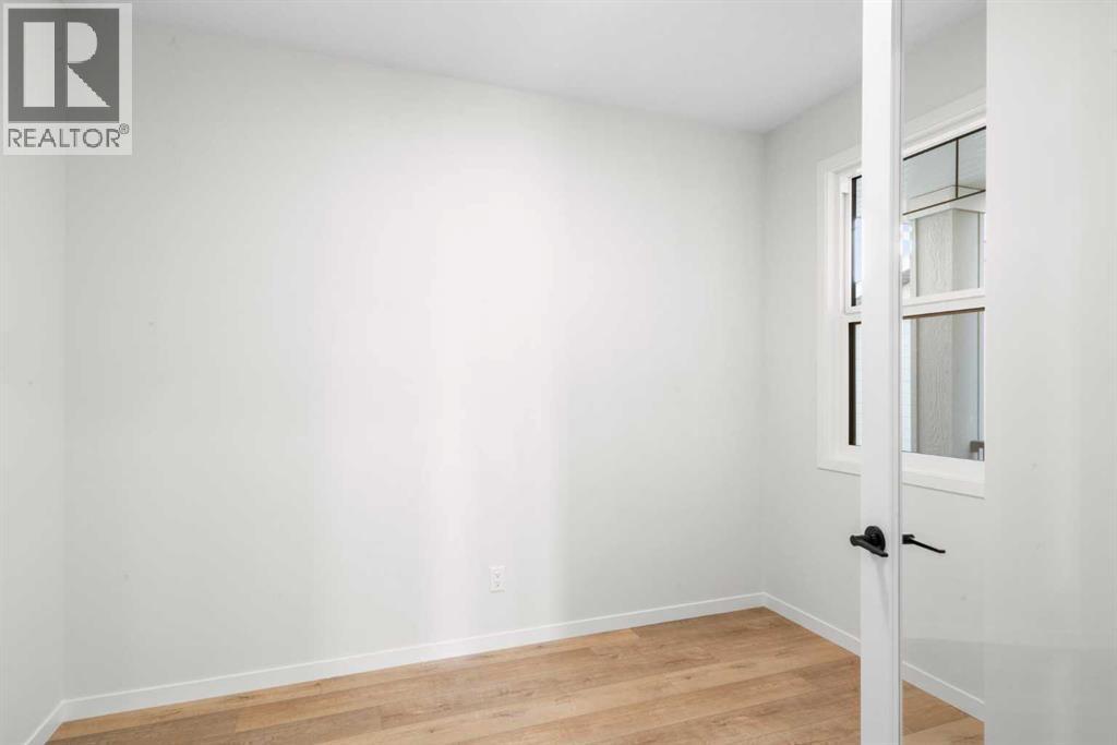 270 West Grove Lane Sw, Calgary, Alberta  T3H 6K8 - Photo 18 - A2294806