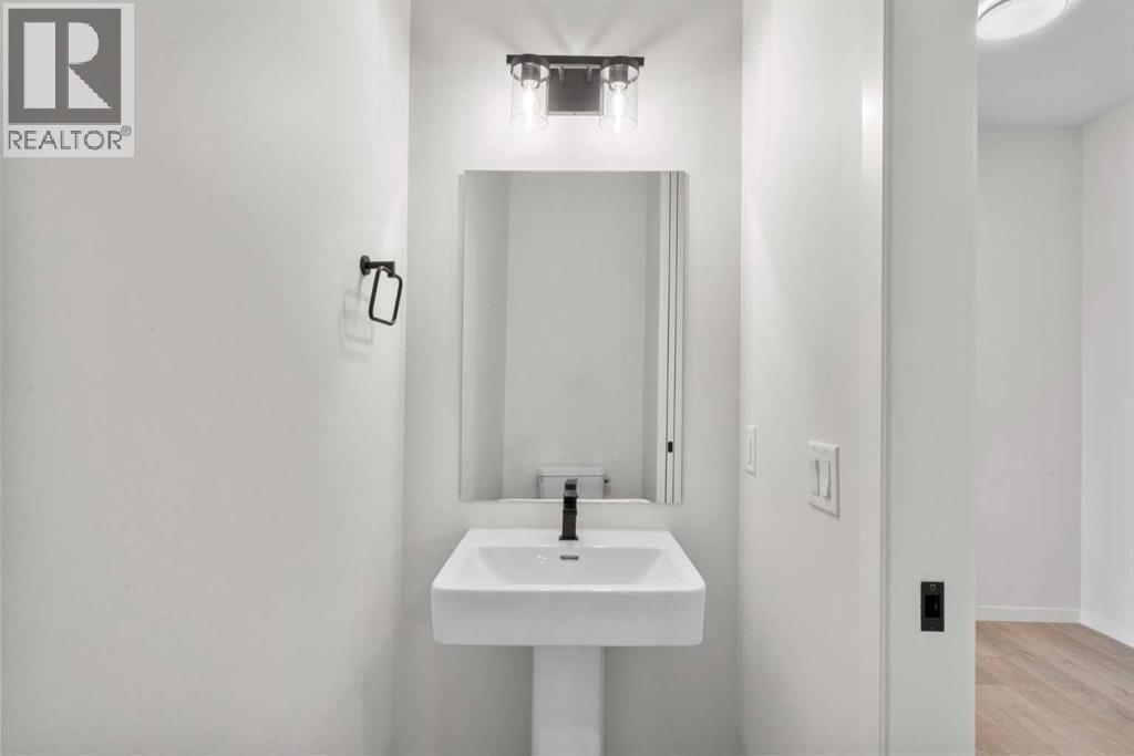 270 West Grove Lane Sw, Calgary, Alberta  T3H 6K8 - Photo 19 - A2294806