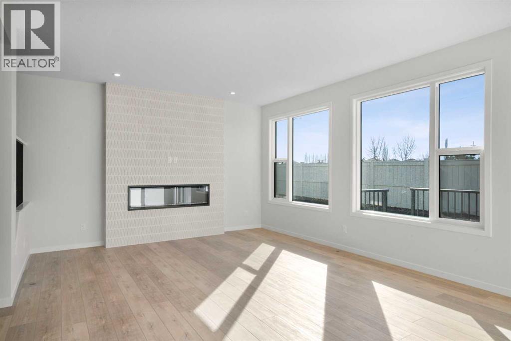 270 West Grove Lane Sw, Calgary, Alberta  T3H 6K8 - Photo 10 - A2294806