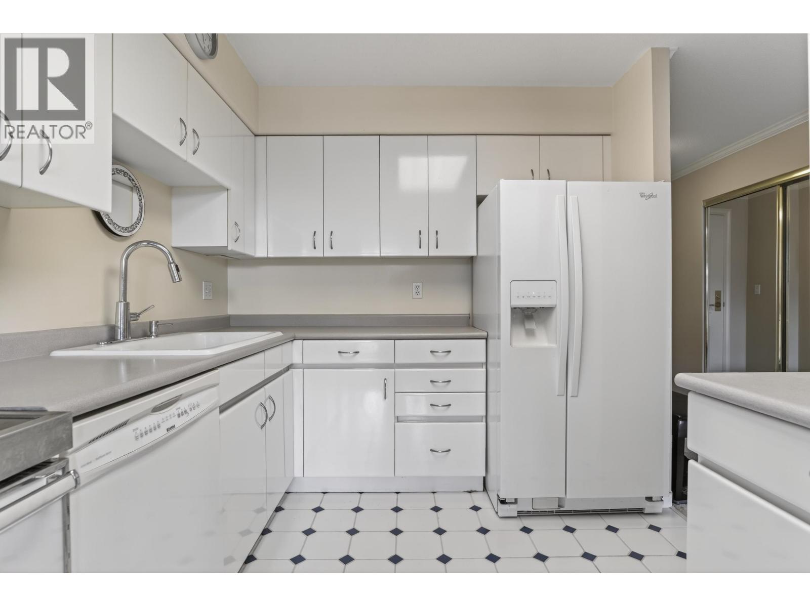 503 1327 E Keith Road, North Vancouver, British Columbia  V7J 3T5 - Photo 10 - R3102847