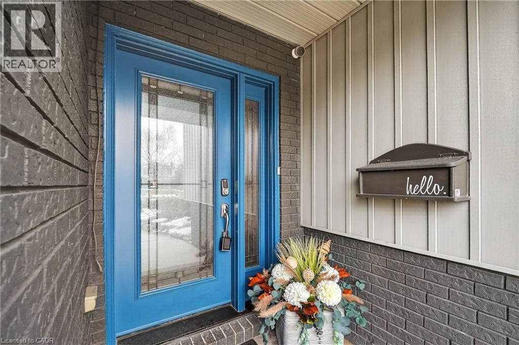 16 Samuel Road, Grimsby, Ontario  L3M 4P6 - Photo 2 - 40807384