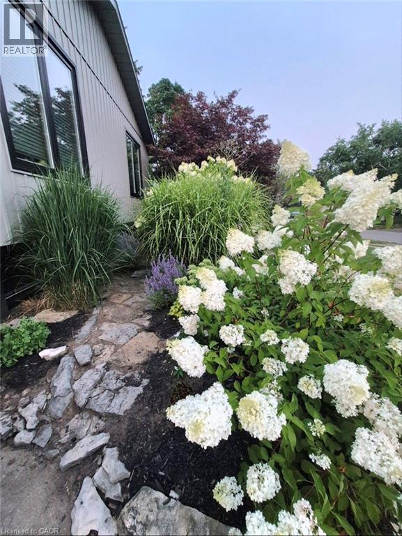 16 Samuel Road, Grimsby, Ontario  L3M 4P6 - Photo 29 - 40807384