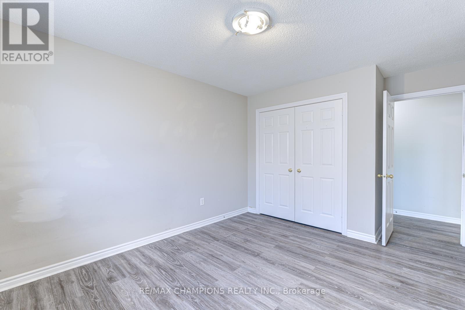 20 Bell Street, Barrie, Ontario  L4N 0J2 - Photo 34 - S12690152