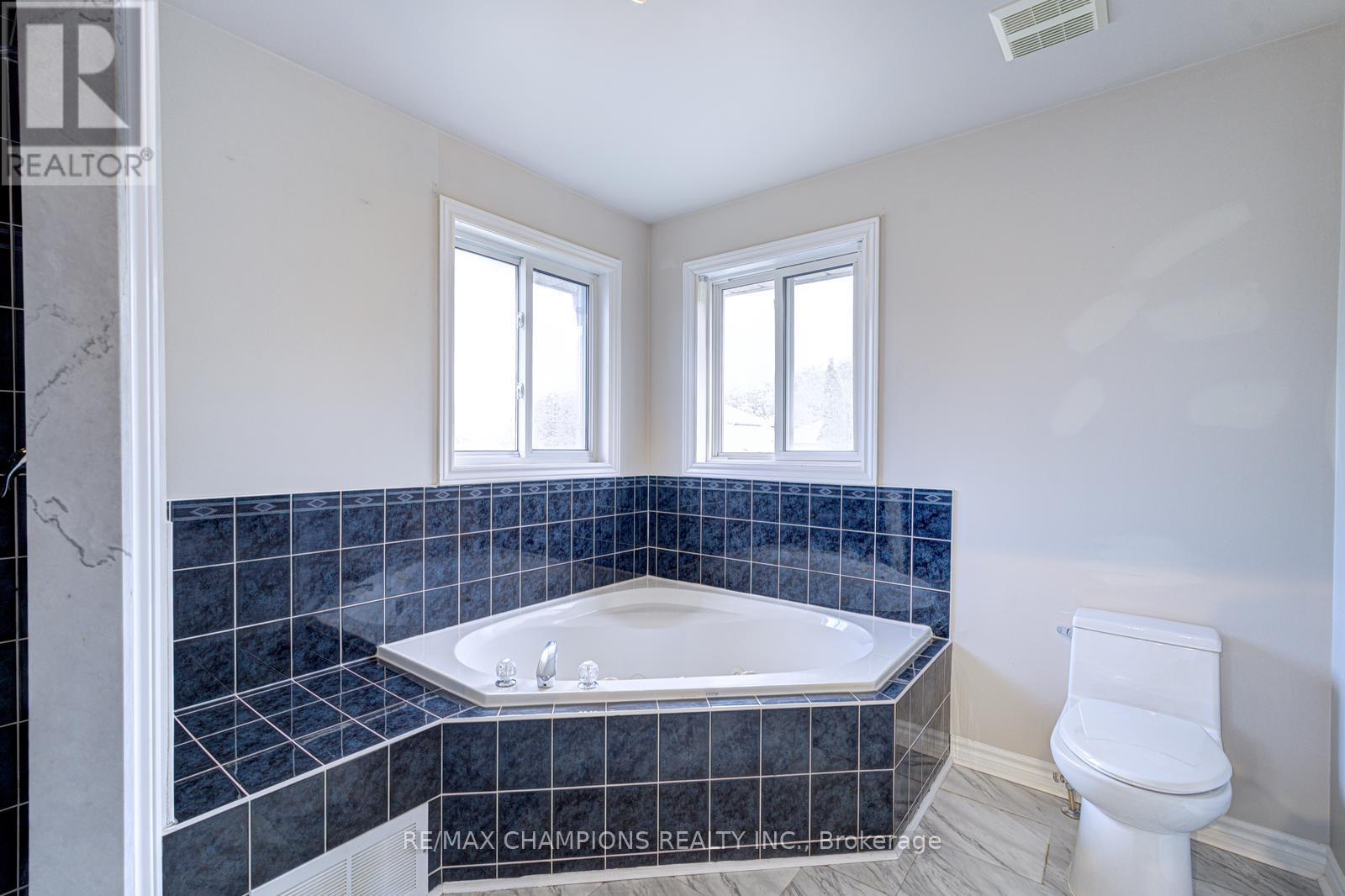 20 Bell Street, Barrie, Ontario  L4N 0J2 - Photo 29 - S12690152