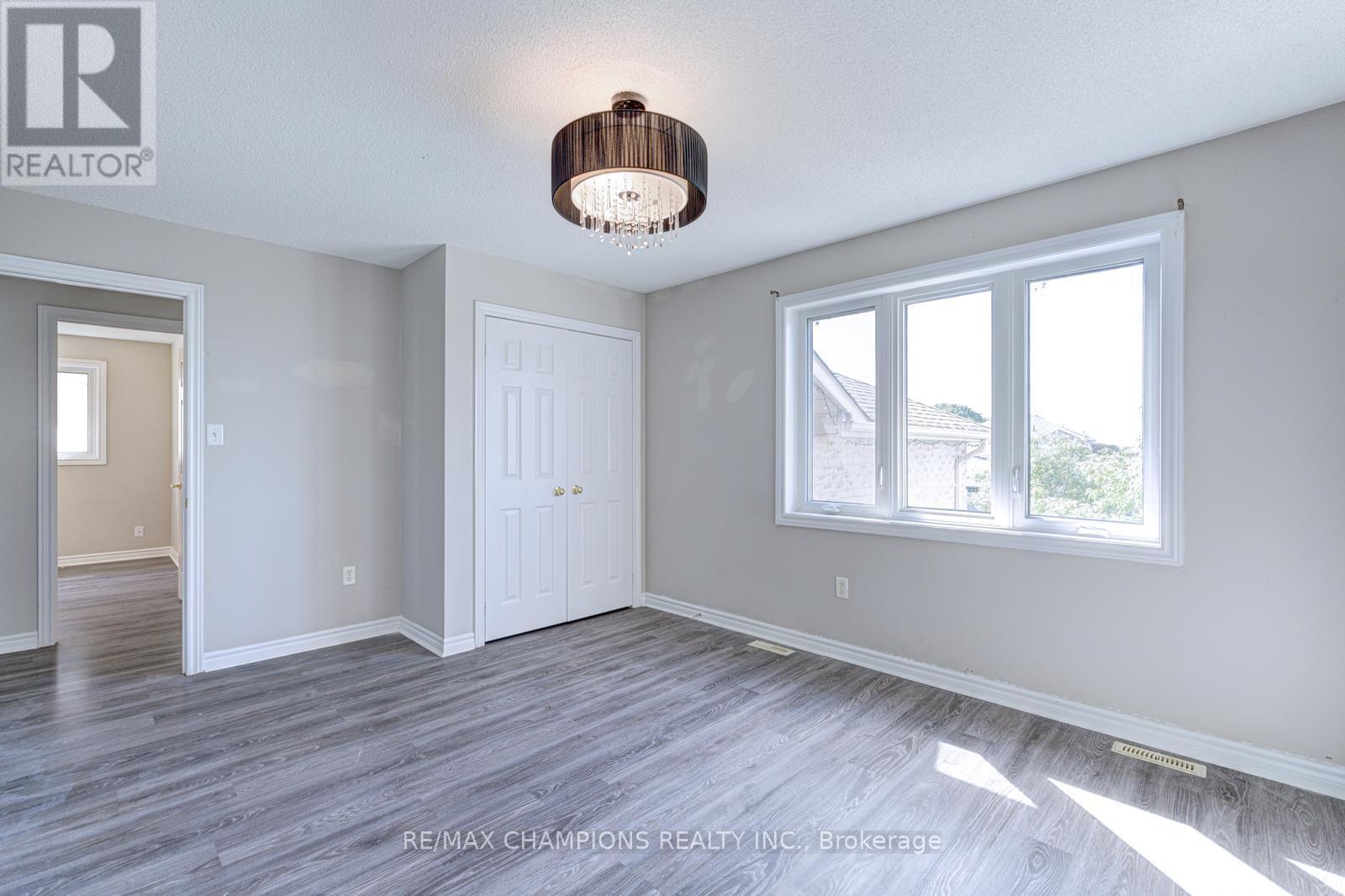 20 Bell Street, Barrie, Ontario  L4N 0J2 - Photo 36 - S12690152