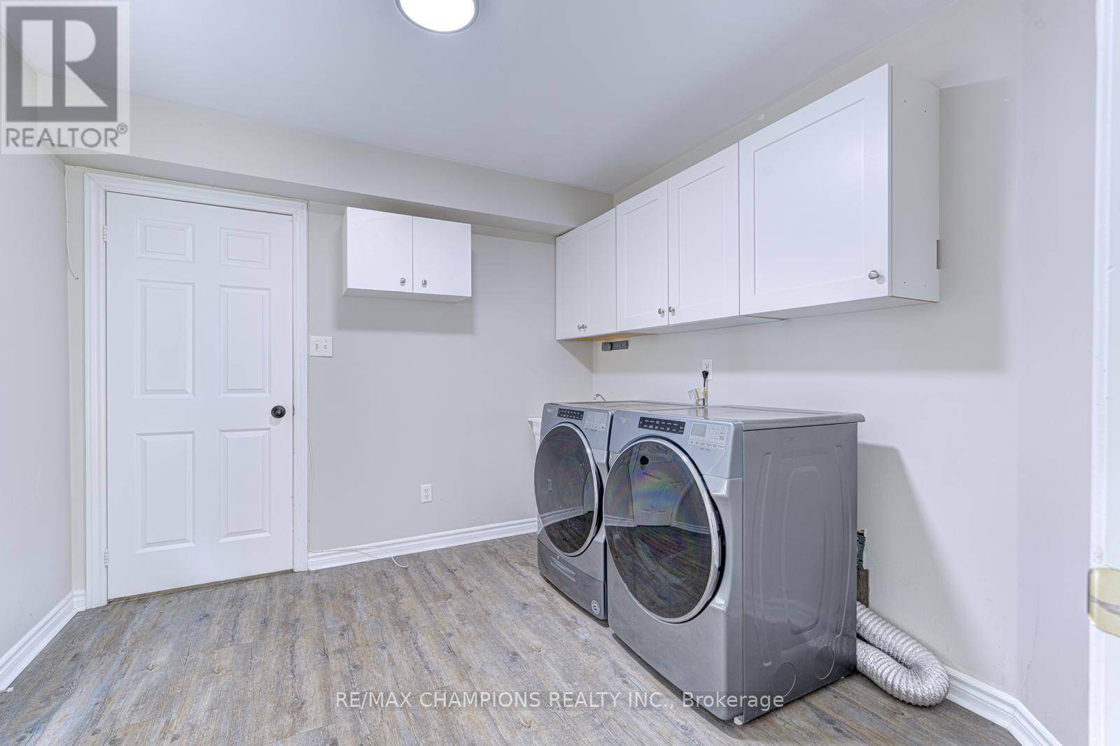 20 Bell Street, Barrie, Ontario  L4N 0J2 - Photo 37 - S12690152