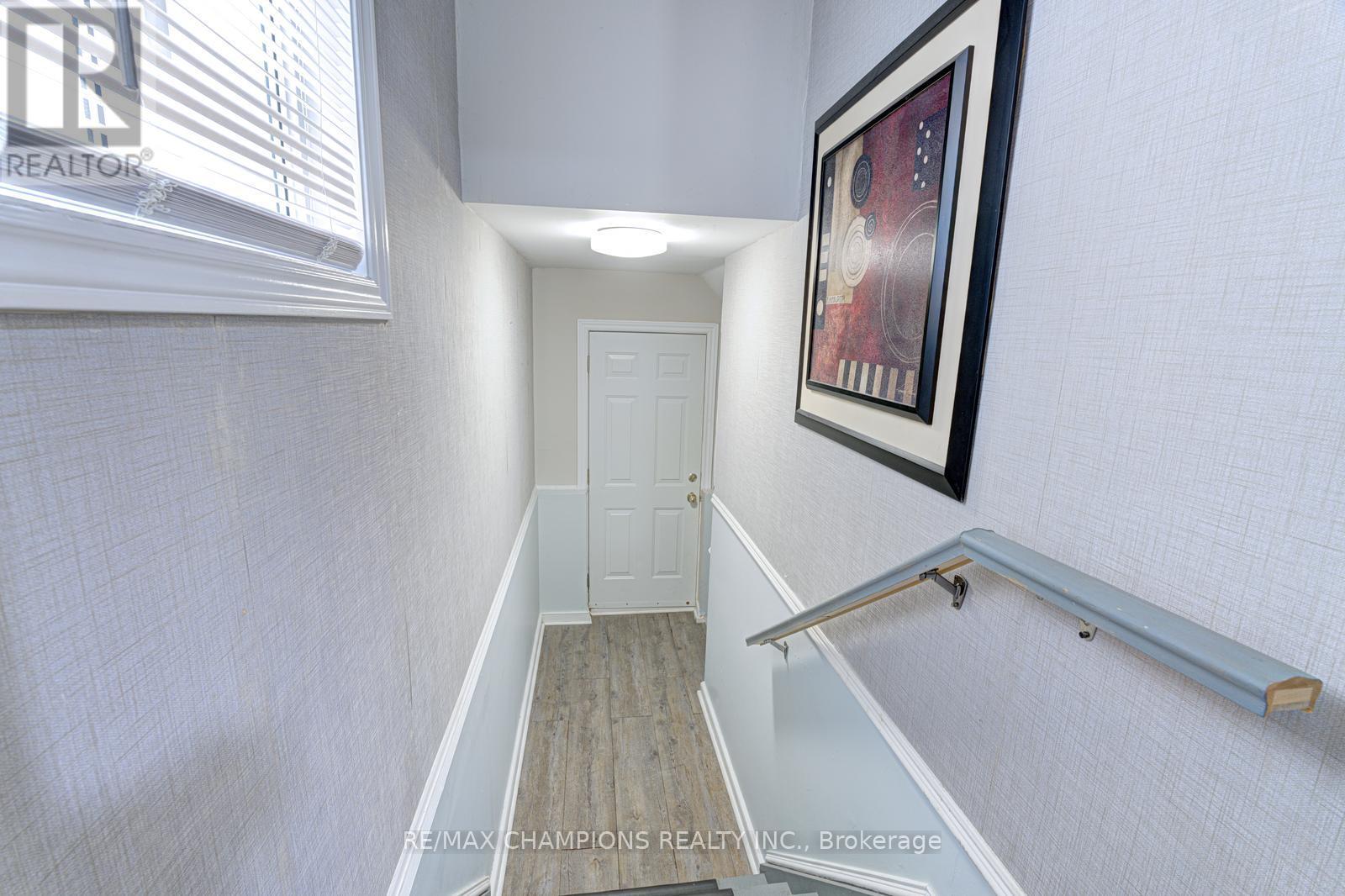 20 Bell Street, Barrie, Ontario  L4N 0J2 - Photo 38 - S12690152