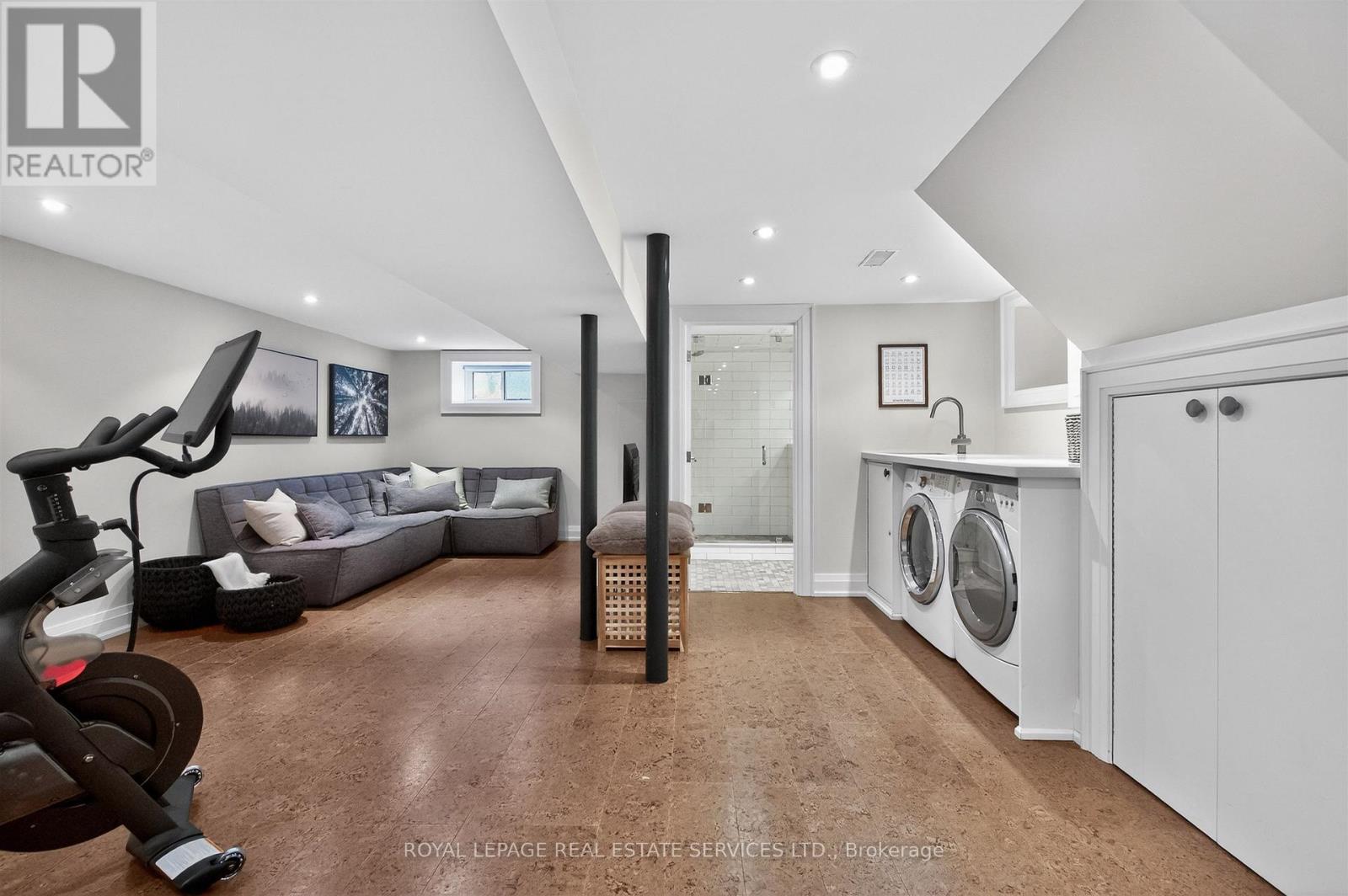 396 Durie Street, Toronto (Runnymede-Bloor West Village), Ontario  M6S 3G4 - Photo 31 - W12912340