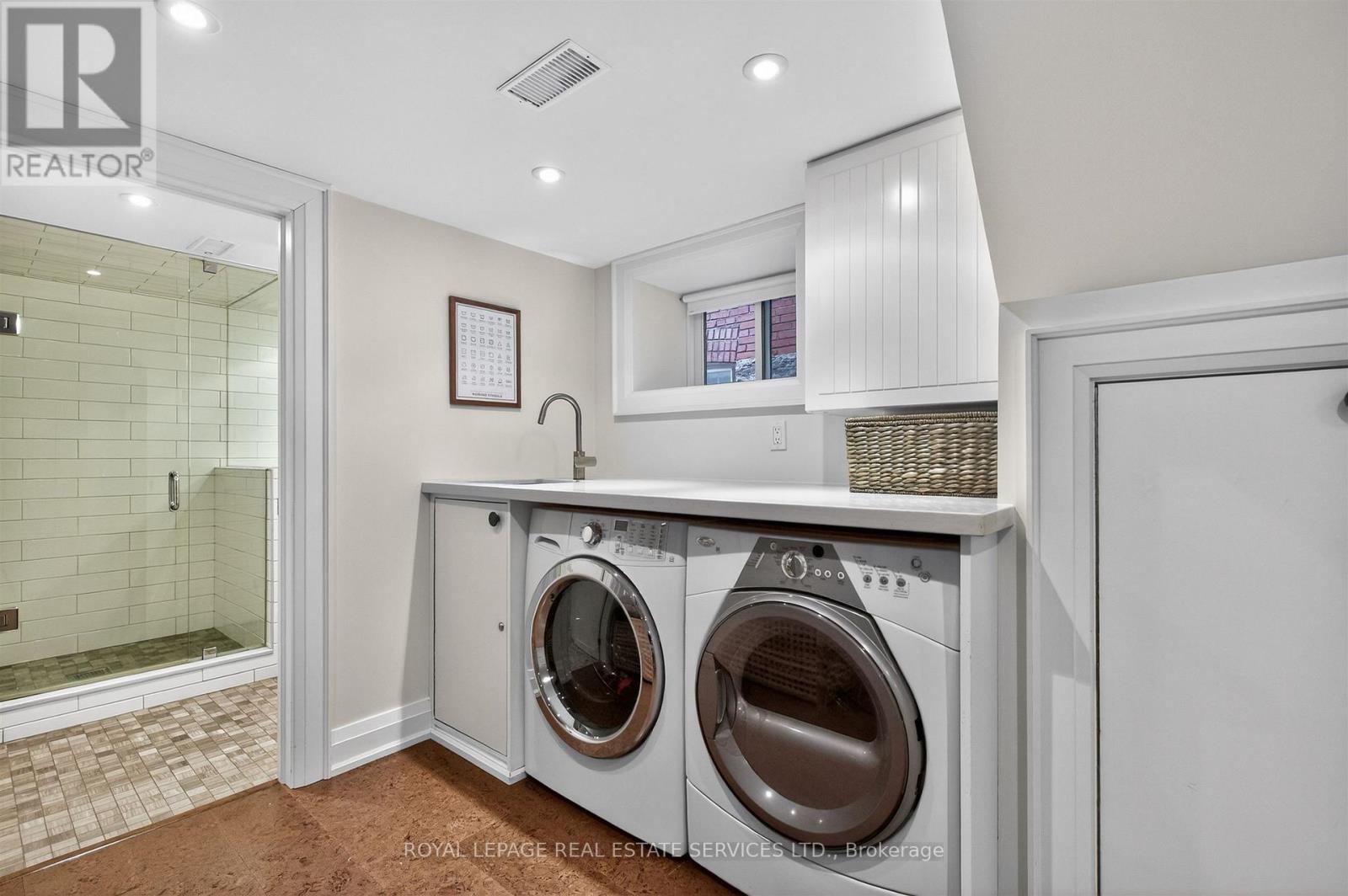 396 Durie Street, Toronto (Runnymede-Bloor West Village), Ontario  M6S 3G4 - Photo 35 - W12912340