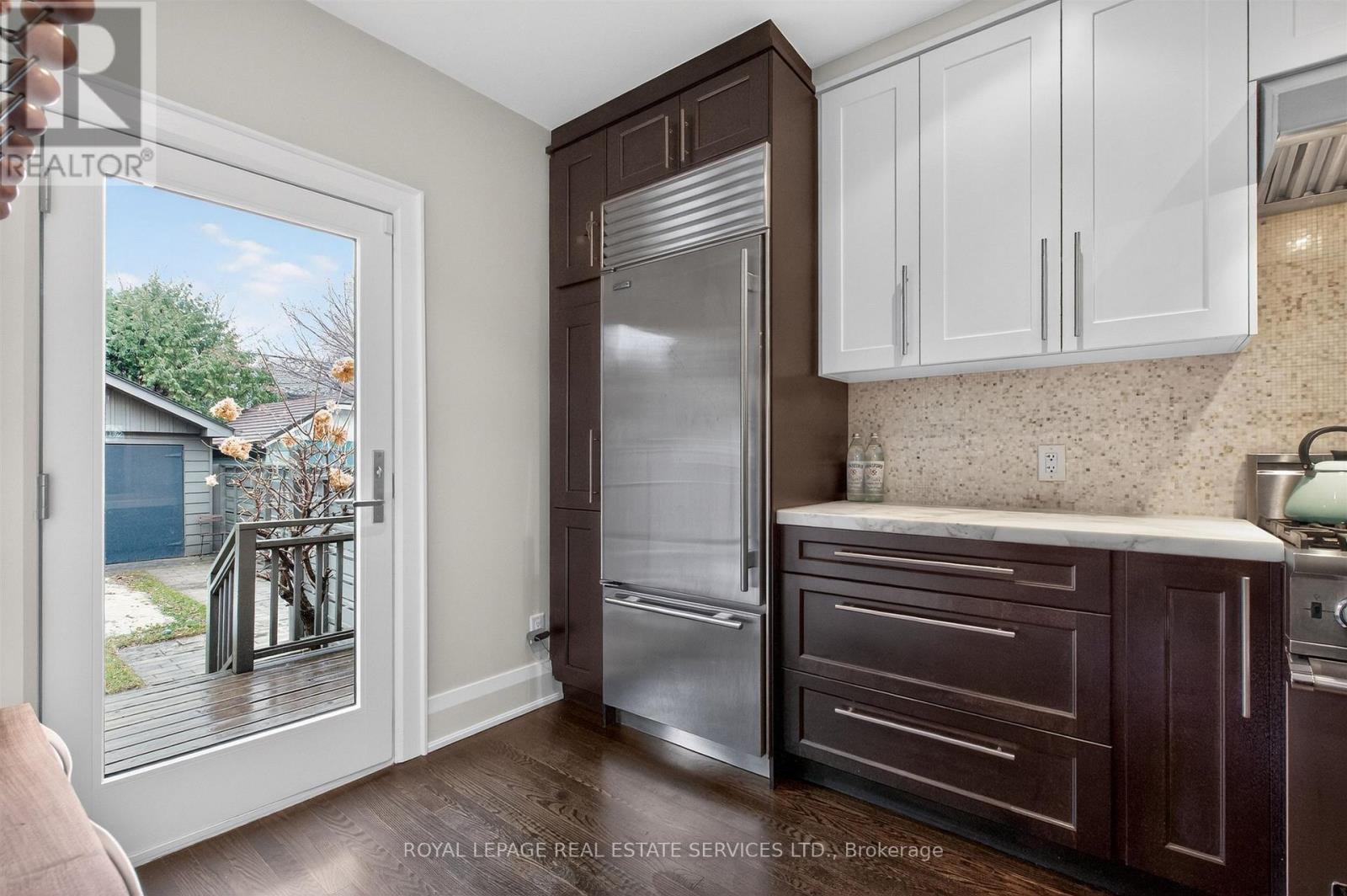 396 Durie Street, Toronto (Runnymede-Bloor West Village), Ontario  M6S 3G4 - Photo 19 - W12912340