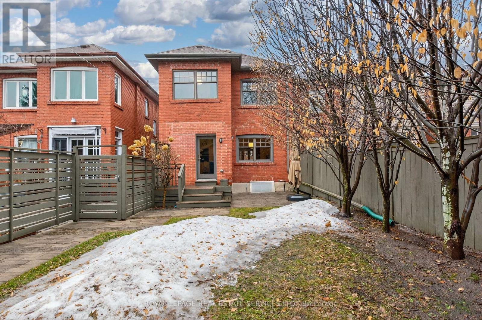 396 Durie Street, Toronto (Runnymede-Bloor West Village), Ontario  M6S 3G4 - Photo 37 - W12912340