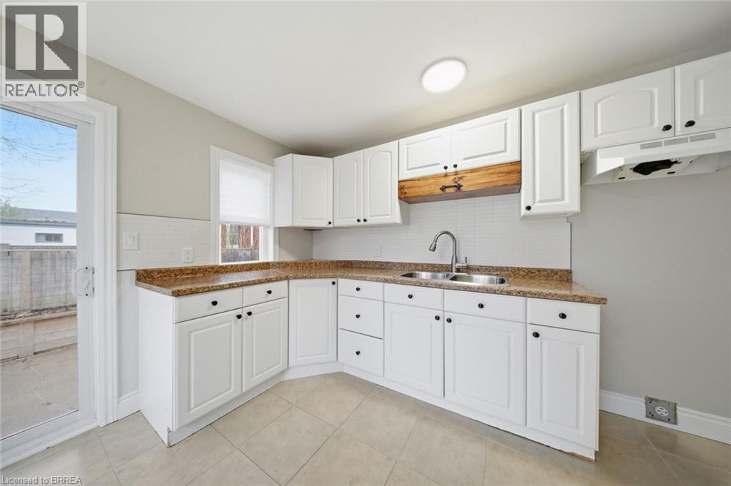 188 Grand River Avenue, Brantford, Ontario  N3T 4X9 - Photo 6 - 40814005