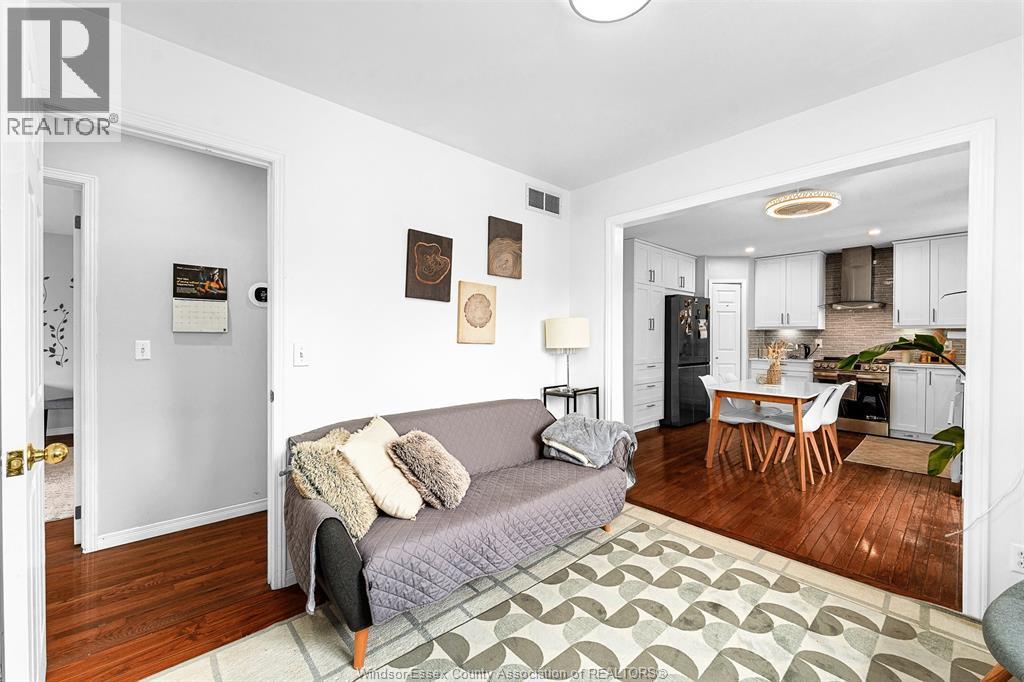 3888 Aristotle Crescent, Windsor, Ontario  N9G 2N9 - Photo 19 - 26006075