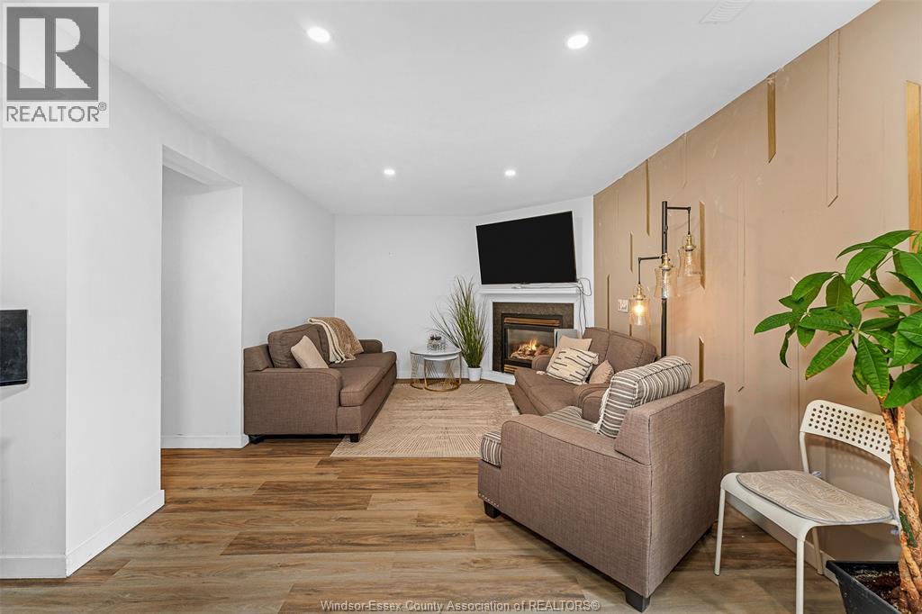 3888 Aristotle Crescent, Windsor, Ontario  N9G 2N9 - Photo 25 - 26006075