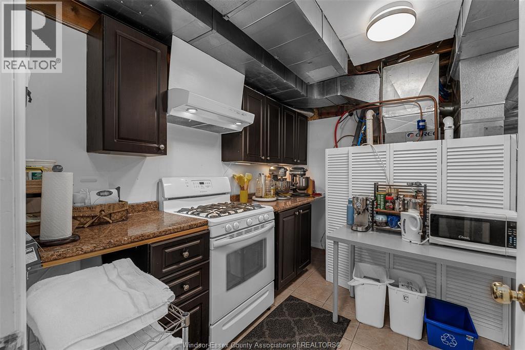 3888 Aristotle Crescent, Windsor, Ontario  N9G 2N9 - Photo 33 - 26006075