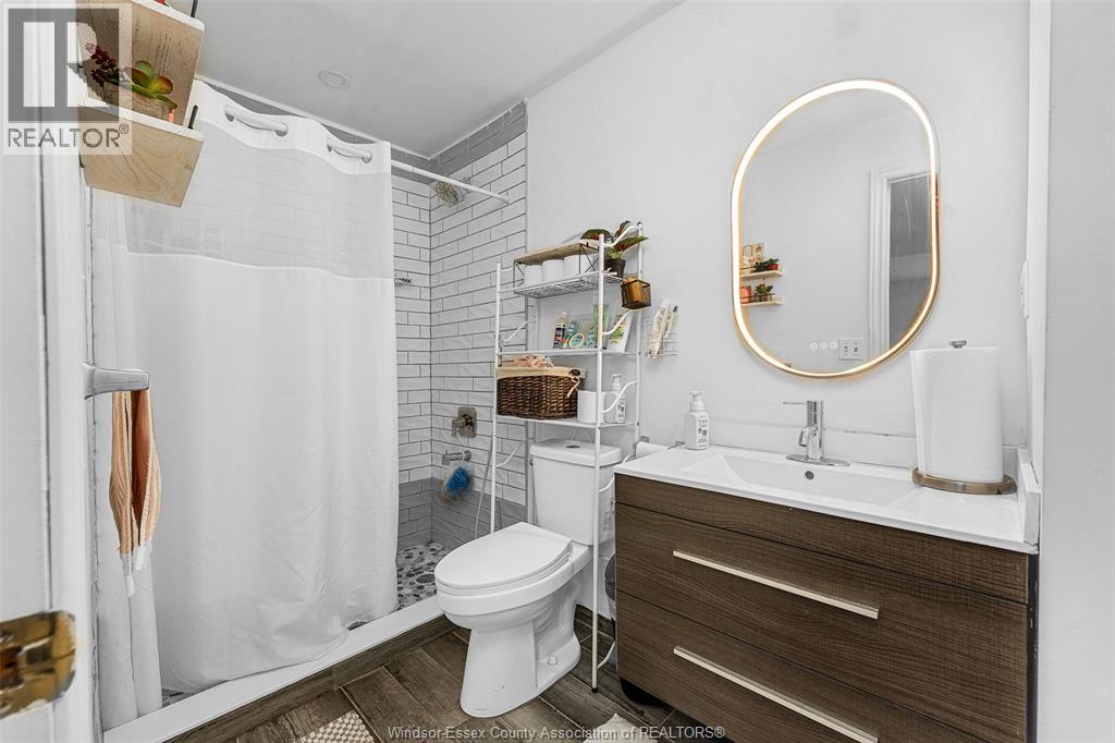 3888 Aristotle Crescent, Windsor, Ontario  N9G 2N9 - Photo 35 - 26006075