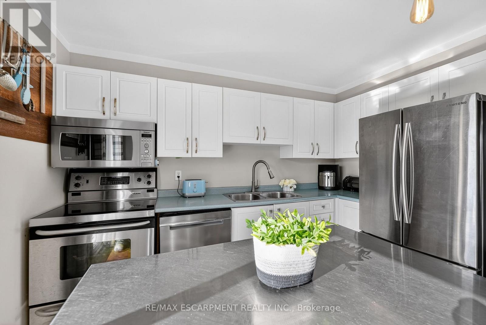 4996 Greenlane Road, Lincoln, Ontario  L3J 0C1 - Photo 8 - X12741718