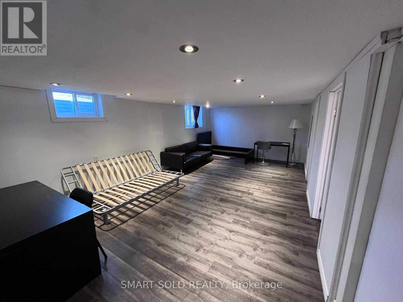 Basement - 1116 Pomona Court, Mississauga (Erindale), Ontario  L5C 1N2 - Photo 6 - W12913998