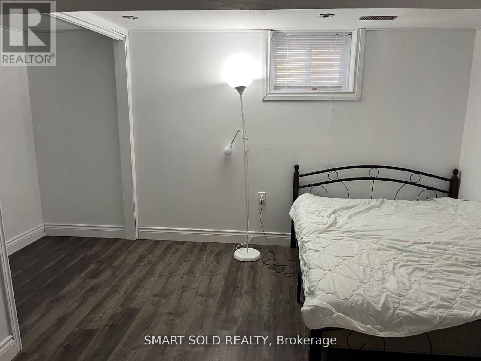 Basement - 1116 Pomona Court, Mississauga (Erindale), Ontario  L5C 1N2 - Photo 7 - W12913998