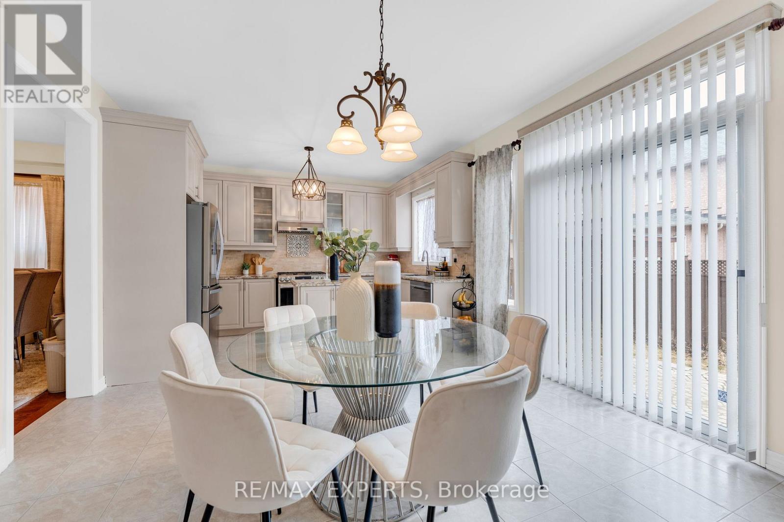 13 Villagewood Street, Brampton (Bram East), Ontario  L6P 2C3 - Photo 20 - W12914064