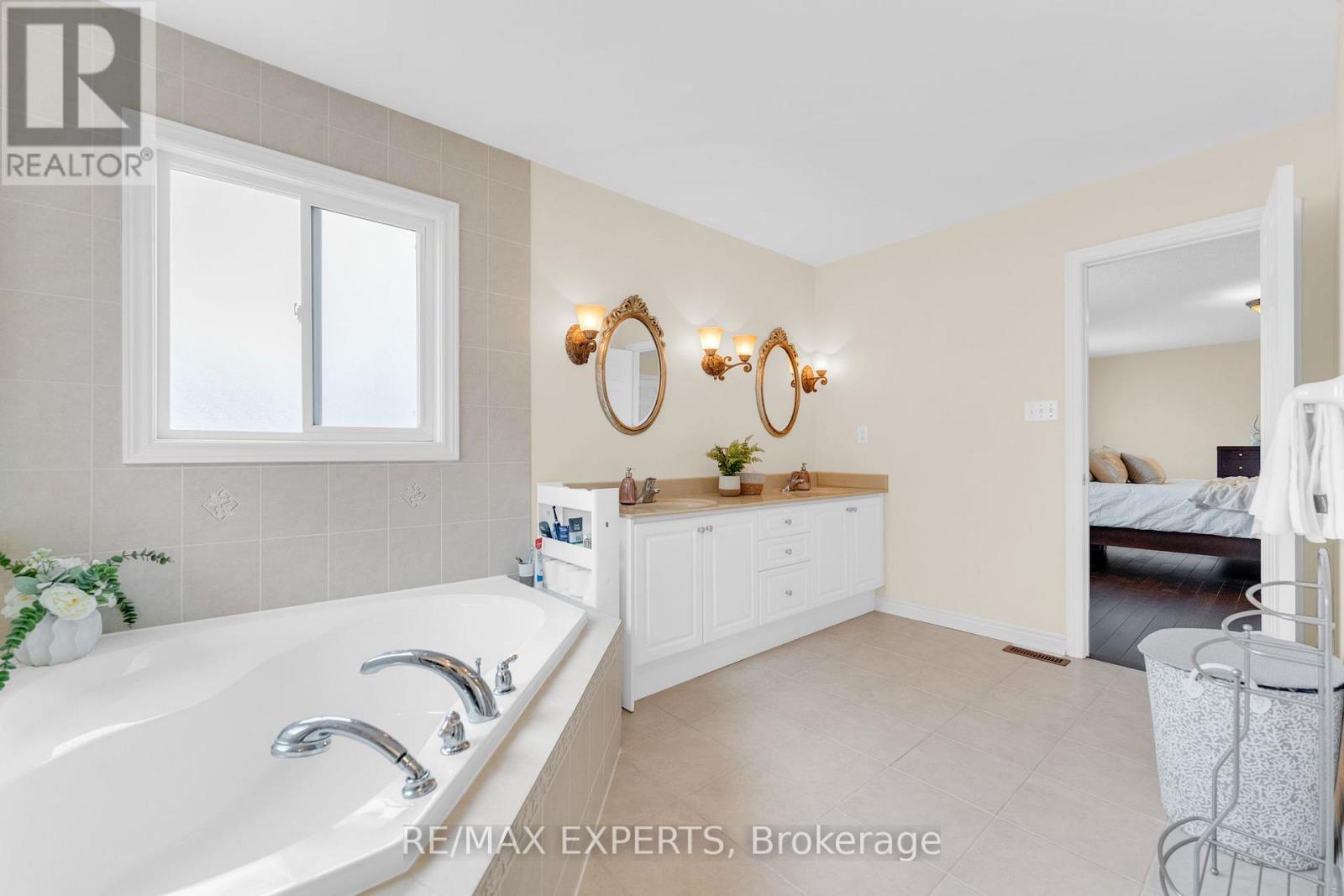 13 Villagewood Street, Brampton (Bram East), Ontario  L6P 2C3 - Photo 29 - W12914064