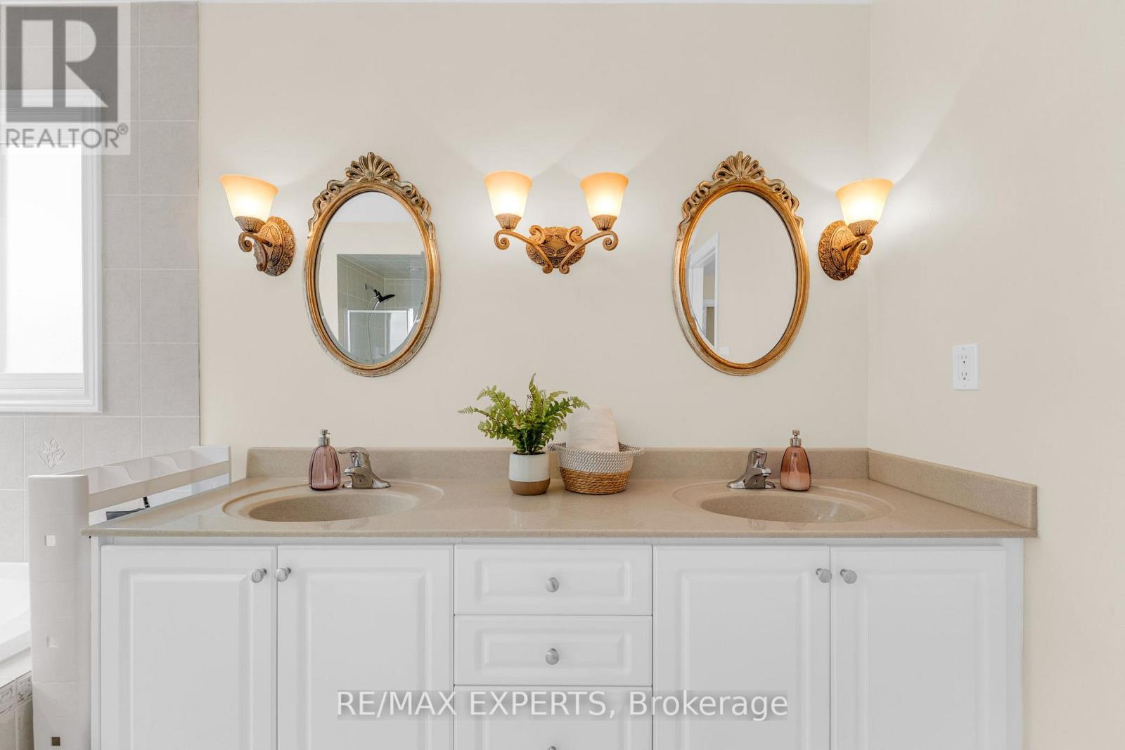 13 Villagewood Street, Brampton (Bram East), Ontario  L6P 2C3 - Photo 31 - W12914064