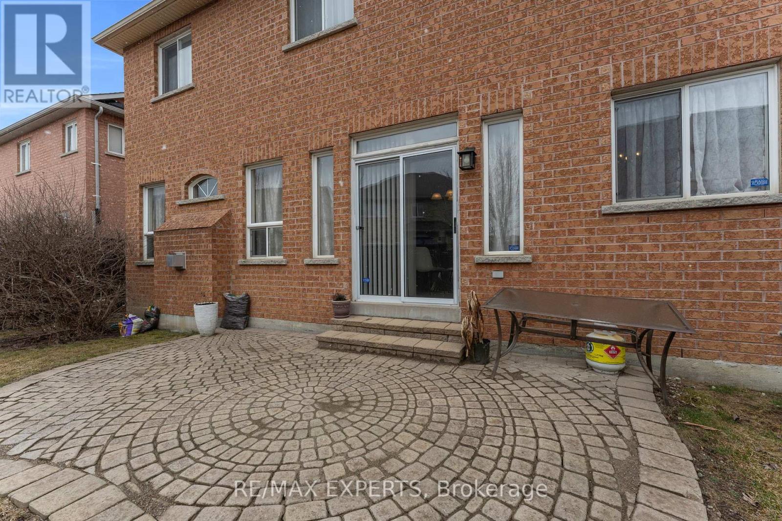 13 Villagewood Street, Brampton (Bram East), Ontario  L6P 2C3 - Photo 45 - W12914064