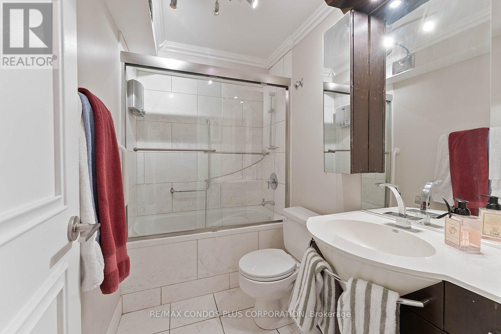 511 - 2045 Lake Shore Boulevard W, Toronto (Mimico), Ontario  M8V 2Z6 - Photo 17 - W12914068