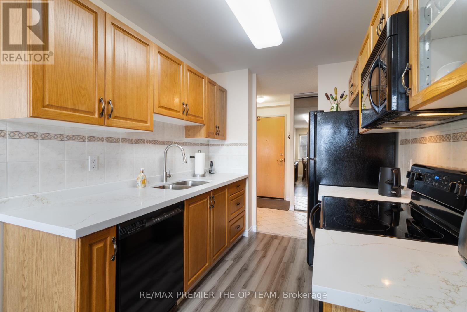 403 - 7 Dayspring Circle, Brampton, Ontario  L6P 1B8 - Photo 26 - W12914144