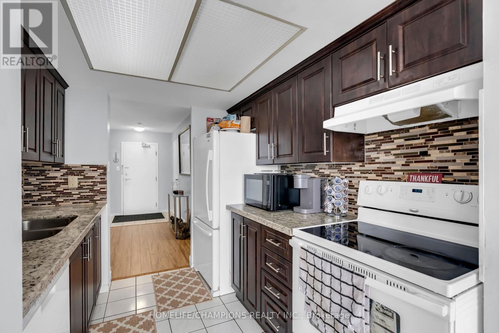 1403 - 5 Rowntree Road, Toronto (Mount Olive-Silverstone-Jamestown), Ontario  M9V 5G9 - Photo 21 - W12914156