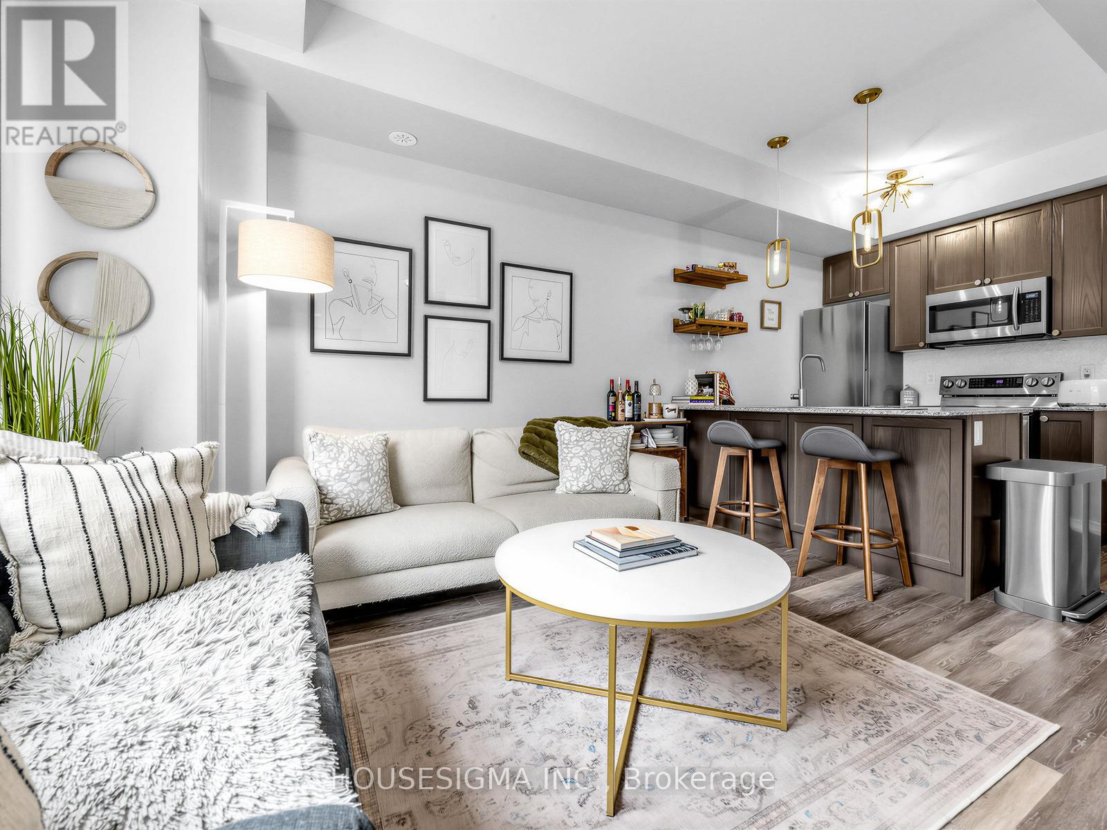 139 - 34 FIELDWAY ROAD, Toronto, Ontario