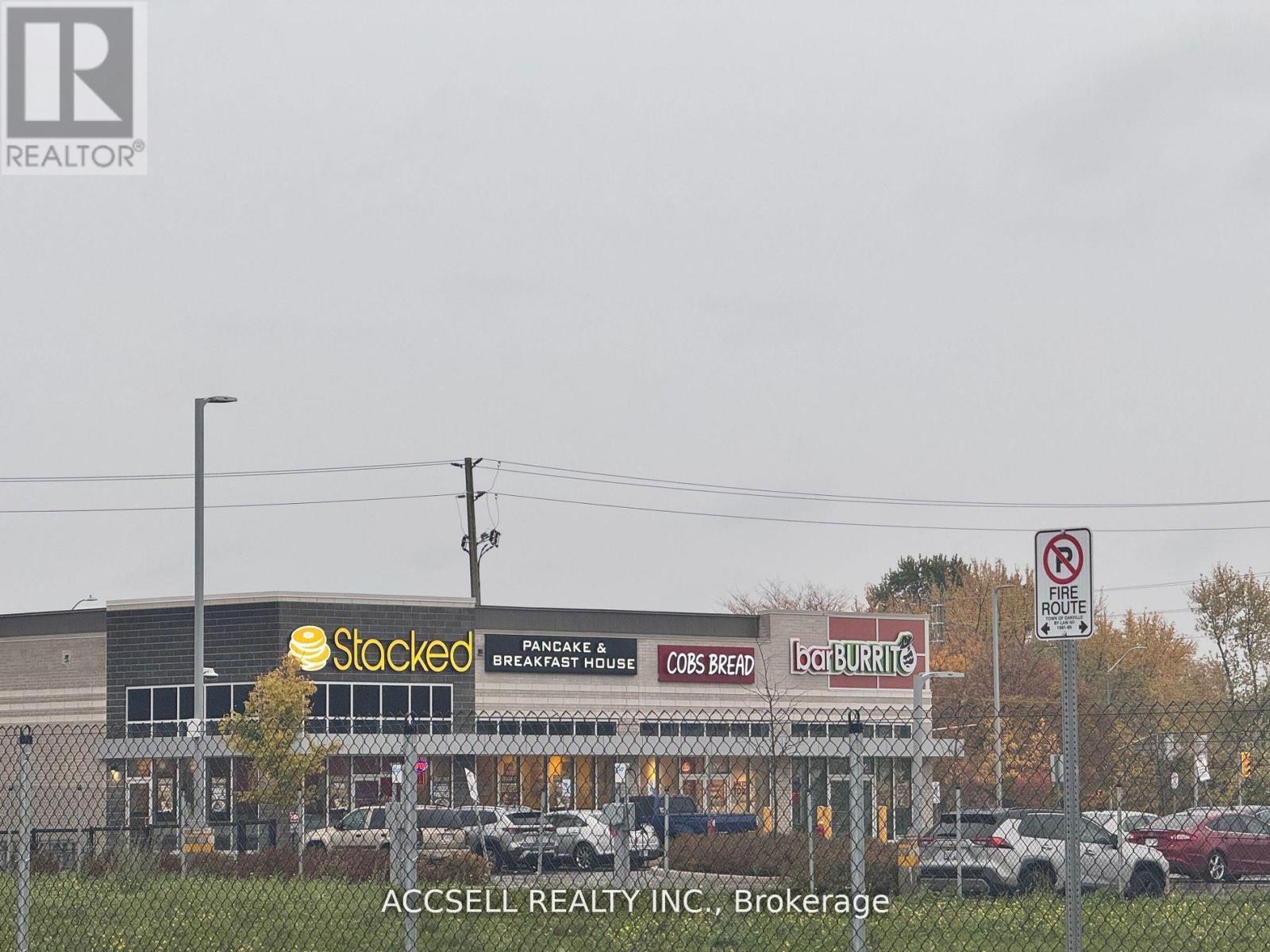 213 - 3485 Rebecca Street, Oakville (Qe Queen Elizabeth), Ontario  L6L 6X9 - Photo 15 - W12914254