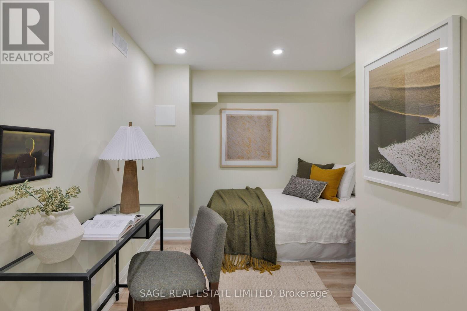 427 Royal York Road, Toronto, Ontario  M8Y 2R8 - Photo 35 - W12914264