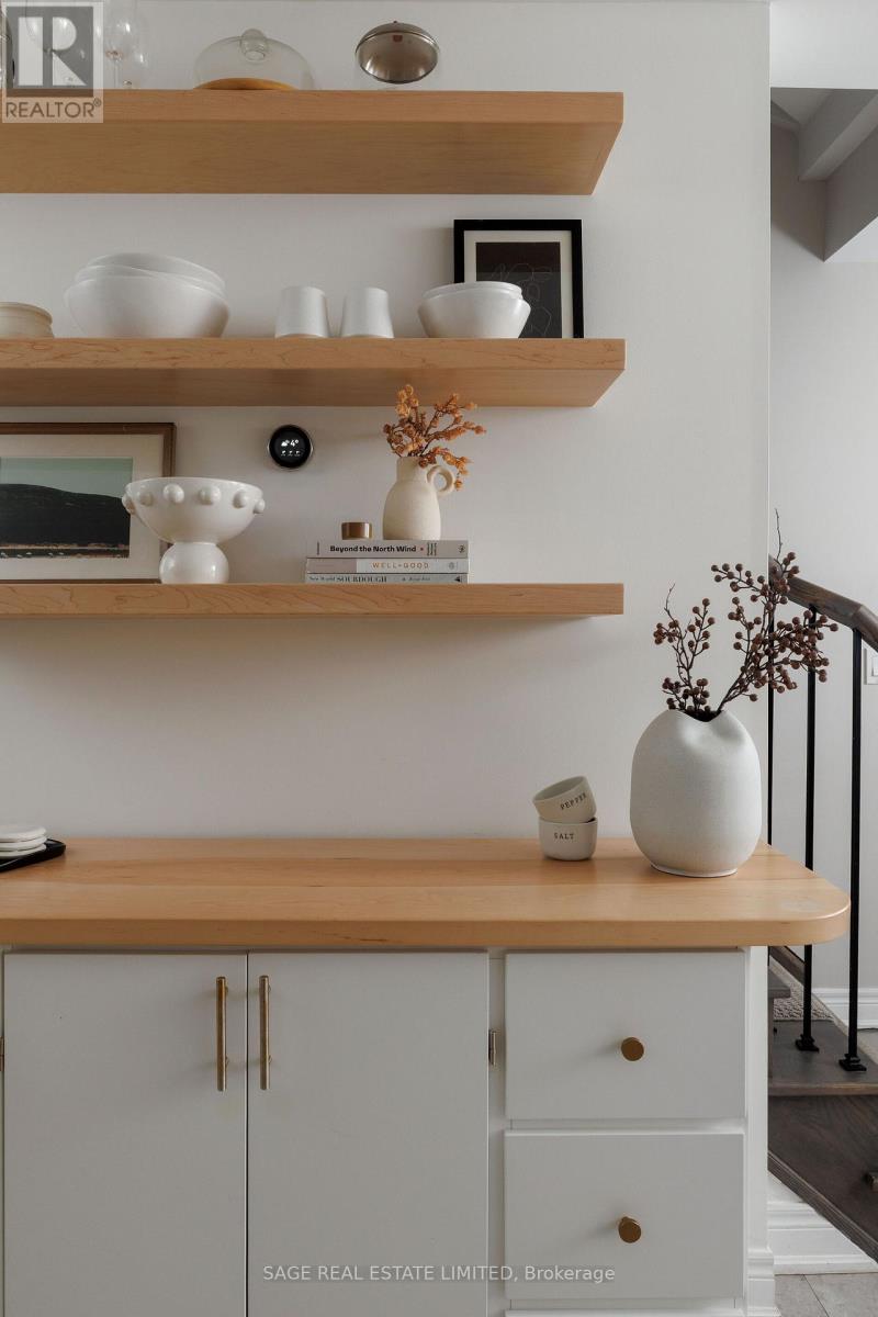 427 Royal York Road, Toronto, Ontario  M8Y 2R8 - Photo 6 - W12914264