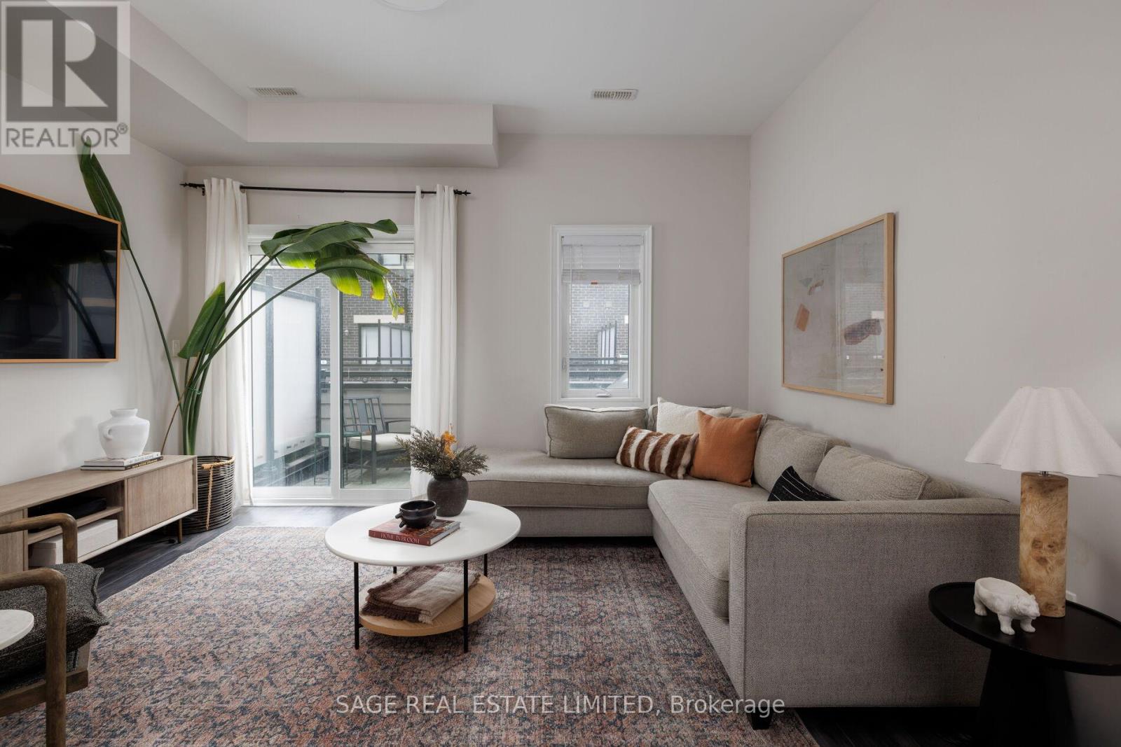 427 Royal York Road, Toronto, Ontario  M8Y 2R8 - Photo 9 - W12914264