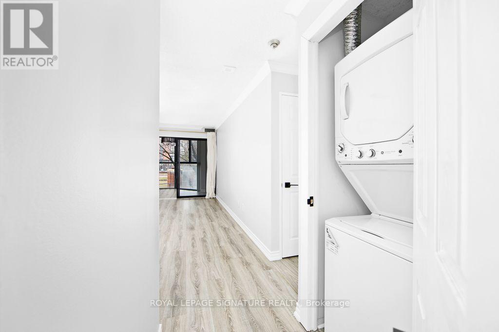 211 - 2091 Hurontario Street, Mississauga (Cooksville), Ontario  L5A 4E6 - Photo 13 - W12914292