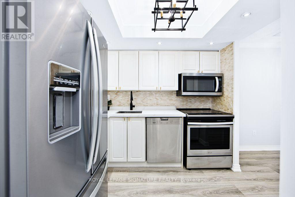 211 - 2091 Hurontario Street, Mississauga (Cooksville), Ontario  L5A 4E6 - Photo 8 - W12914292