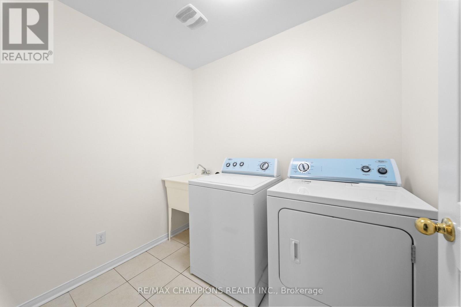 42 Abbotsbury Drive, Brampton (Credit Valley), Ontario  L6X 0S3 - Photo 26 - W12914332