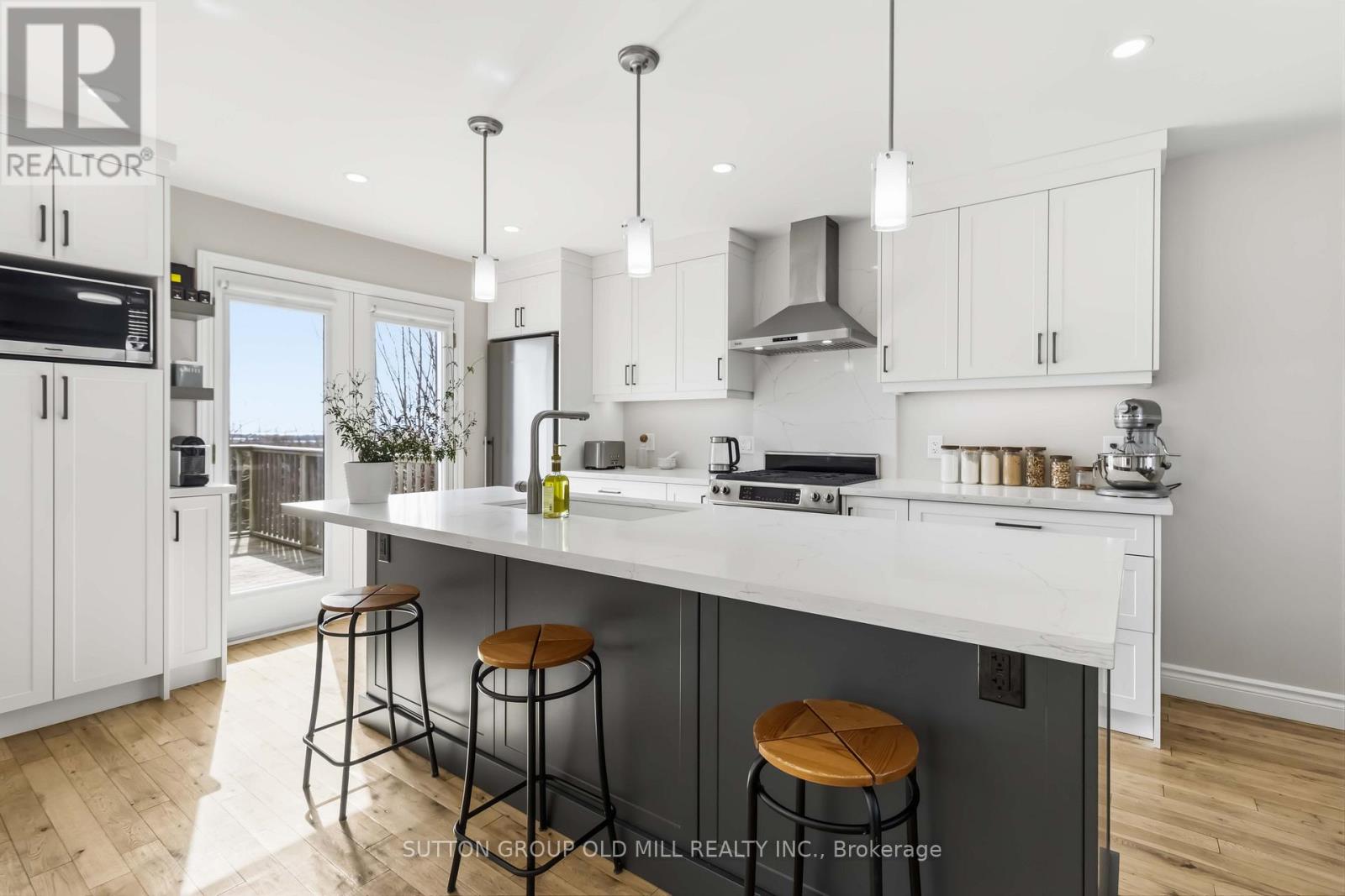 2811 Constable Road, Mississauga, Ontario  L5J 1W6 - Photo 4 - W12914374