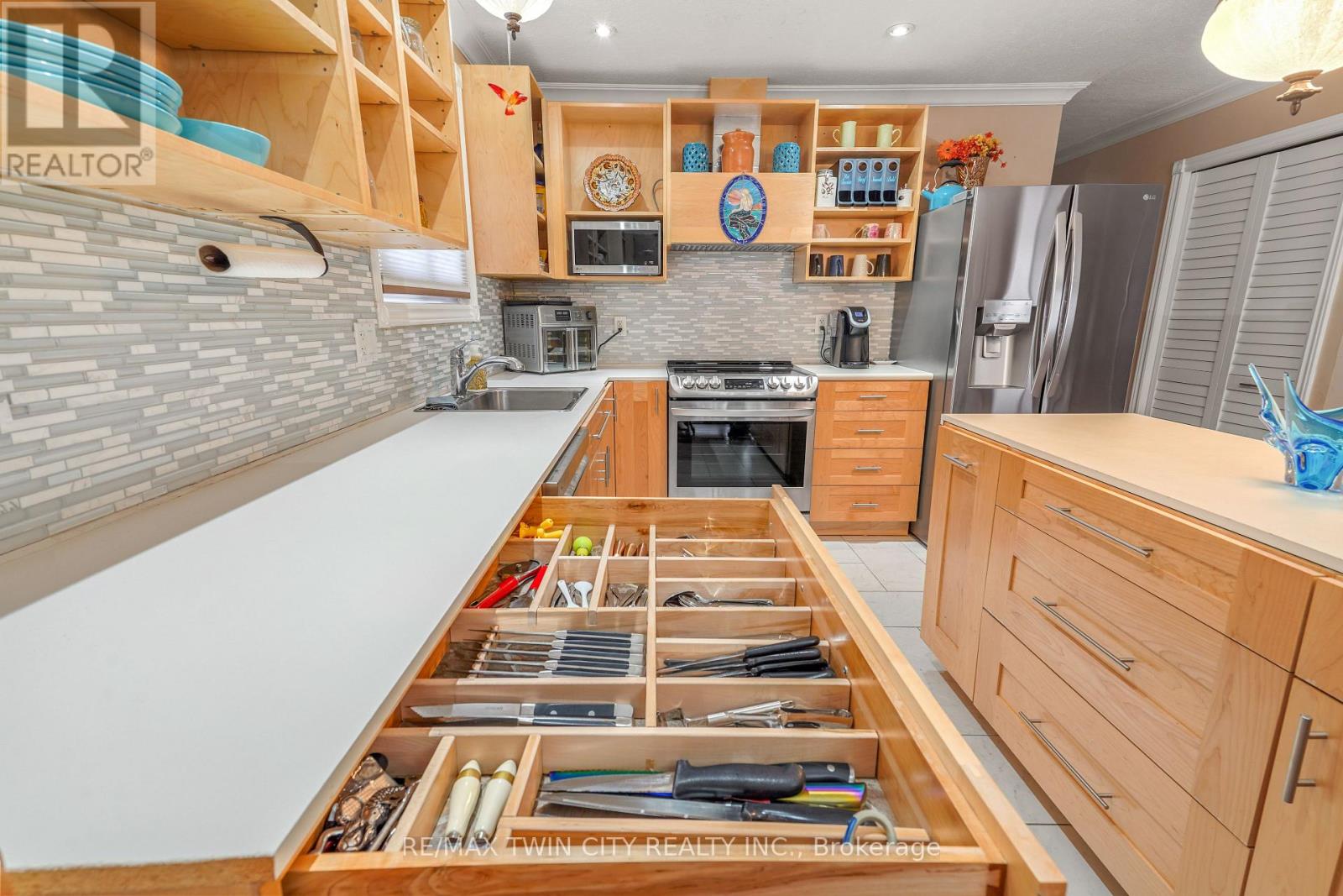 14 Thistledown Drive, Brantford, Ontario  N3R 6R9 - Photo 14 - X12914022