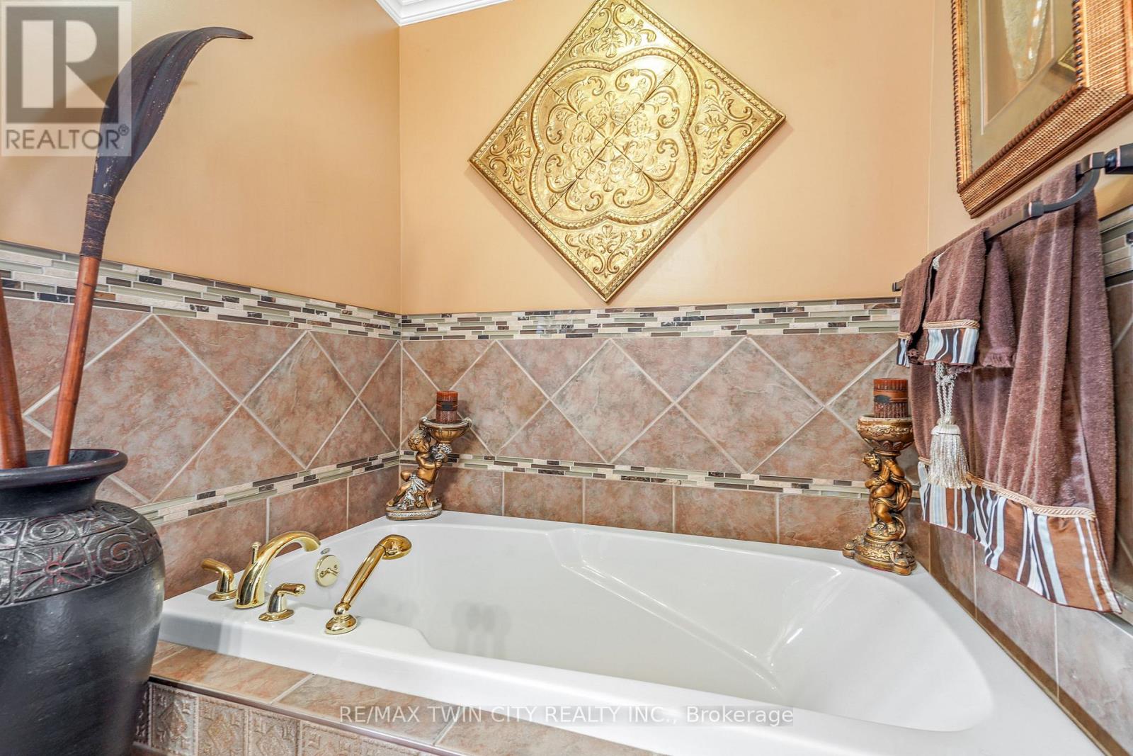 14 Thistledown Drive, Brantford, Ontario  N3R 6R9 - Photo 24 - X12914022