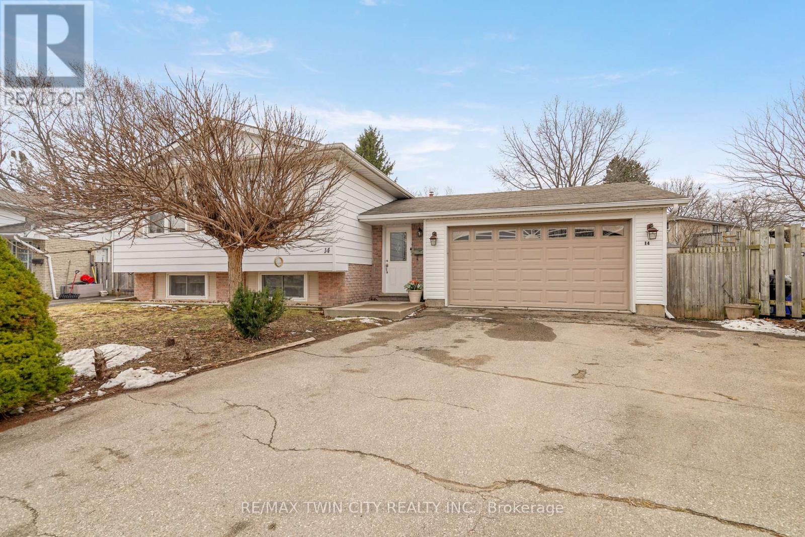 14 Thistledown Drive, Brantford, Ontario  N3R 6R9 - Photo 4 - X12914022