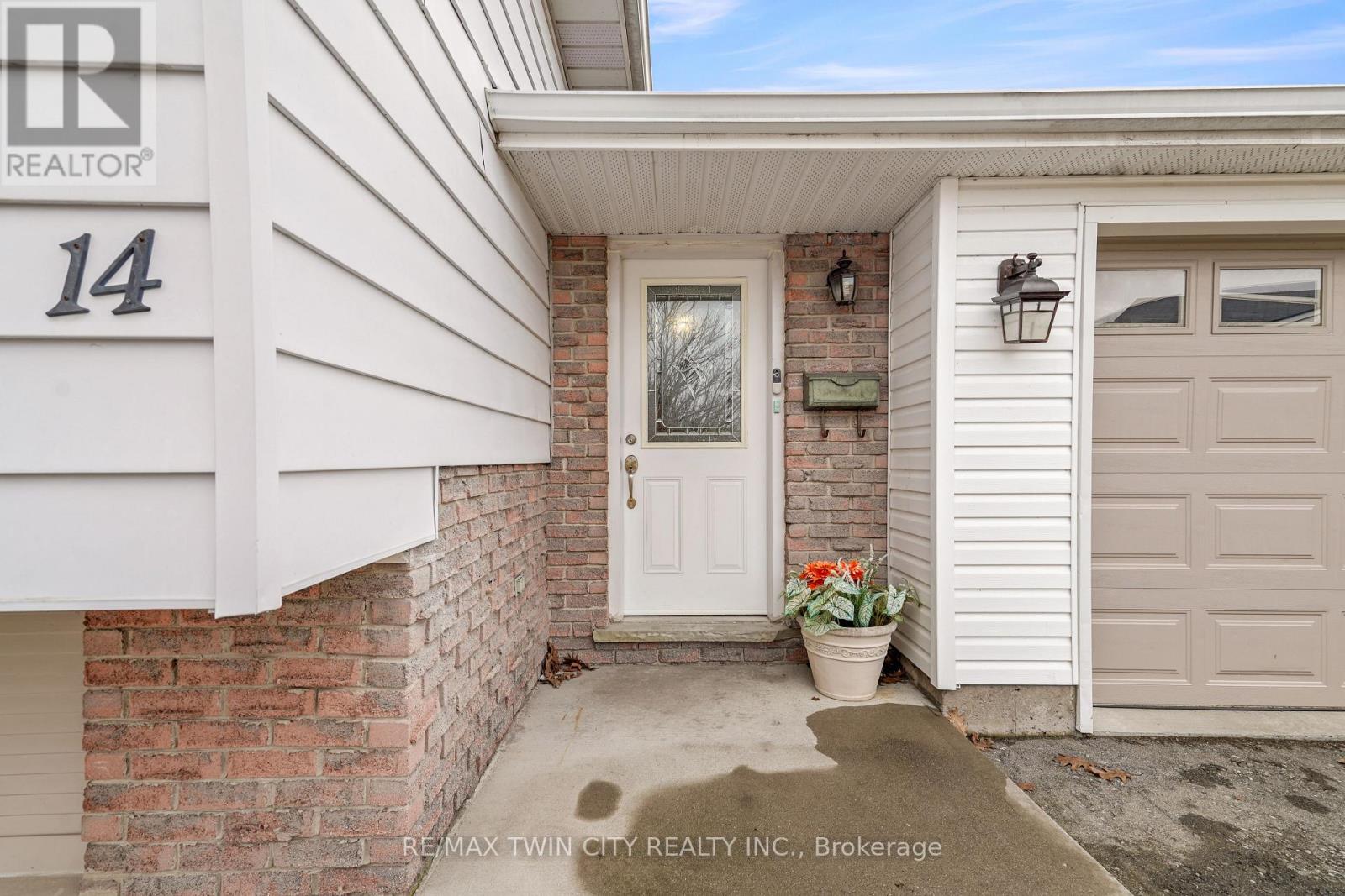 14 Thistledown Drive, Brantford, Ontario  N3R 6R9 - Photo 5 - X12914022