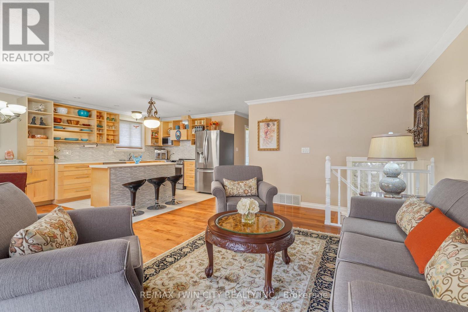 14 Thistledown Drive, Brantford, Ontario  N3R 6R9 - Photo 8 - X12914022