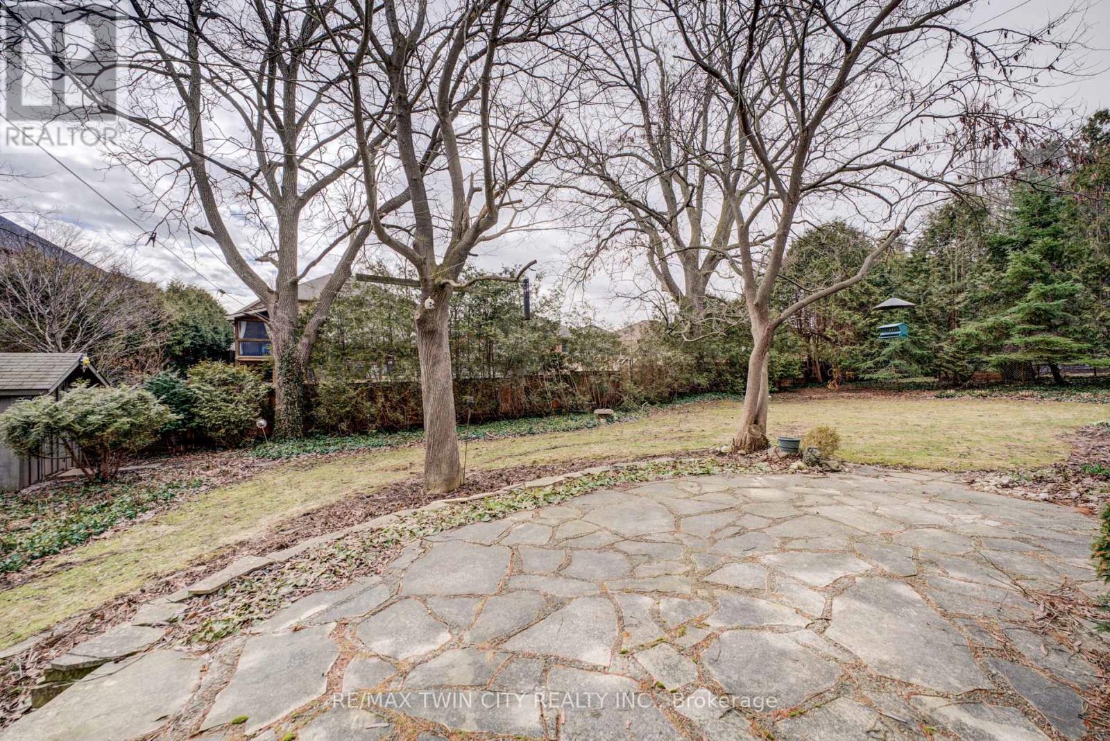 9 Summerhayes Crescent, Brantford, Ontario  N3R 5H9 - Photo 39 - X12914030