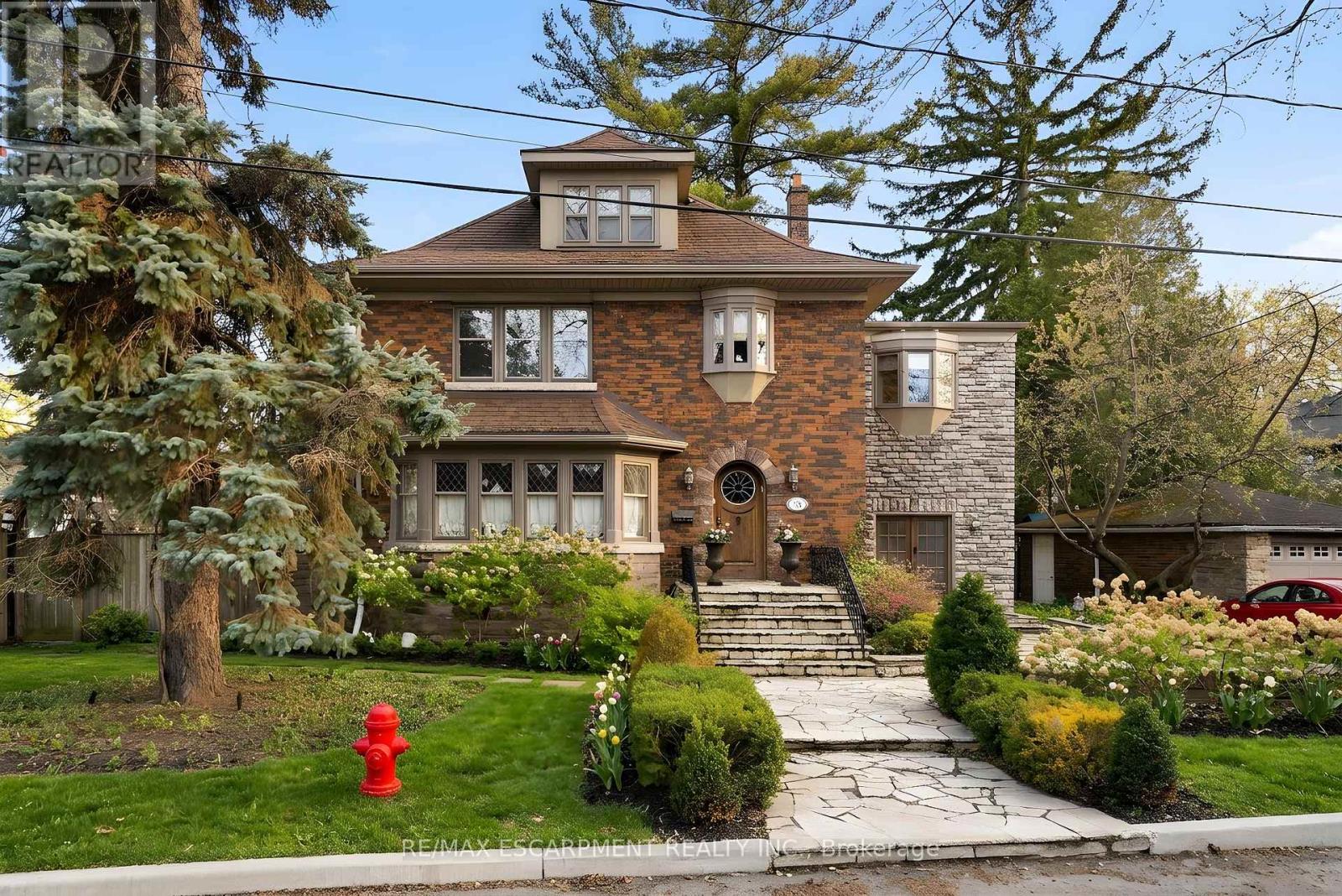 74 OAK KNOLL DRIVE, Hamilton, Ontario