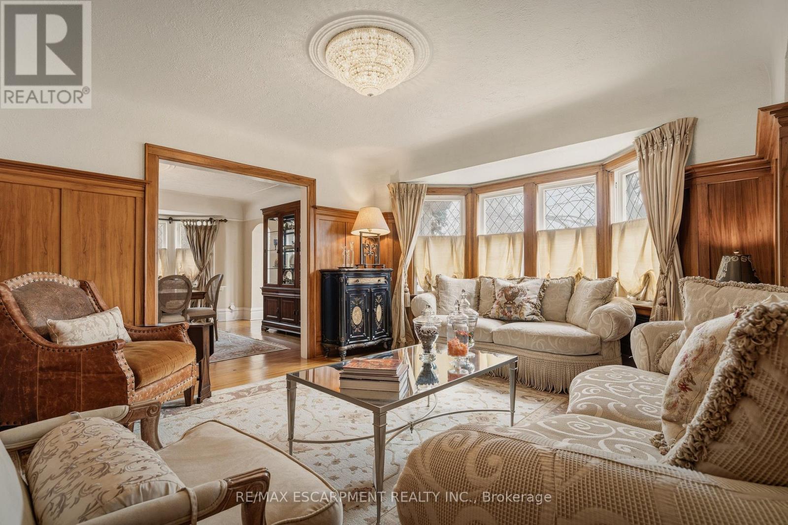 74 Oak Knoll Drive, Hamilton, Ontario  L8S 4C4 - Photo 13 - X12914060